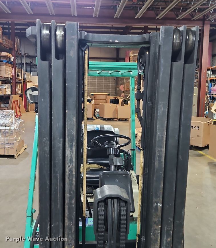 image for item EO4911 Mitsubishi FGC25 forklift