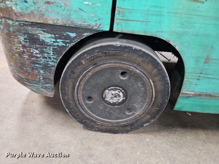 image for item EO4911 Mitsubishi FGC25 forklift