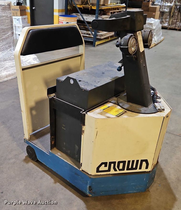 image for item EO4912 (18) tugger pallet wagons