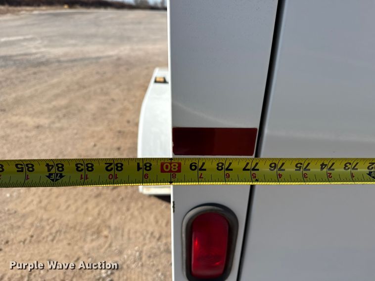 image for item EP2673 2003 CM enclosed cargo trailer