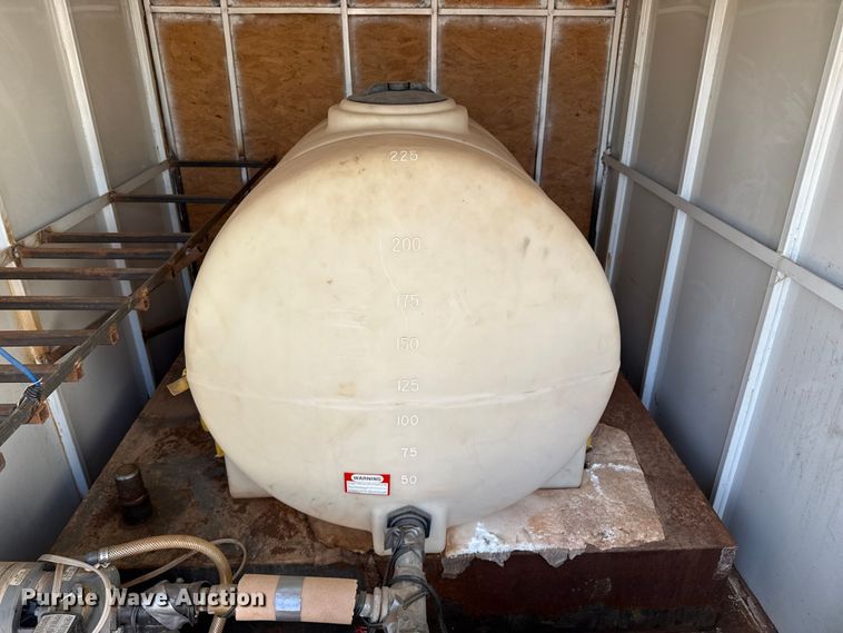 image for item EP2673 2003 CM enclosed cargo trailer