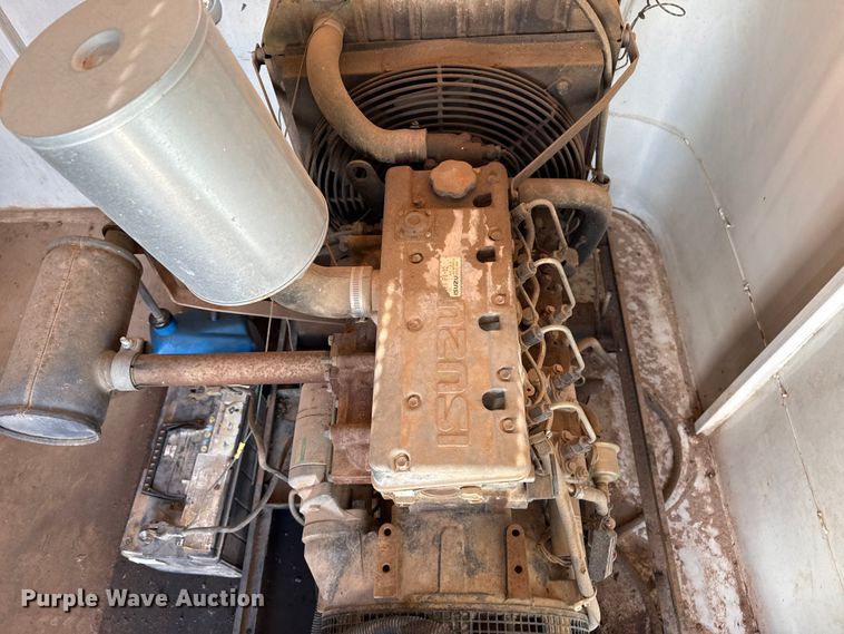 image for item EP2673 2003 CM enclosed cargo trailer