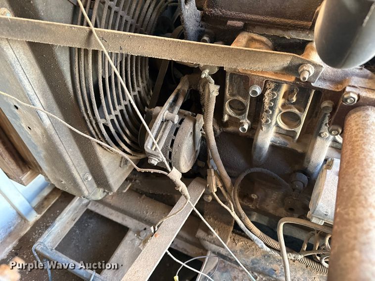 image for item EP2673 2003 CM enclosed cargo trailer