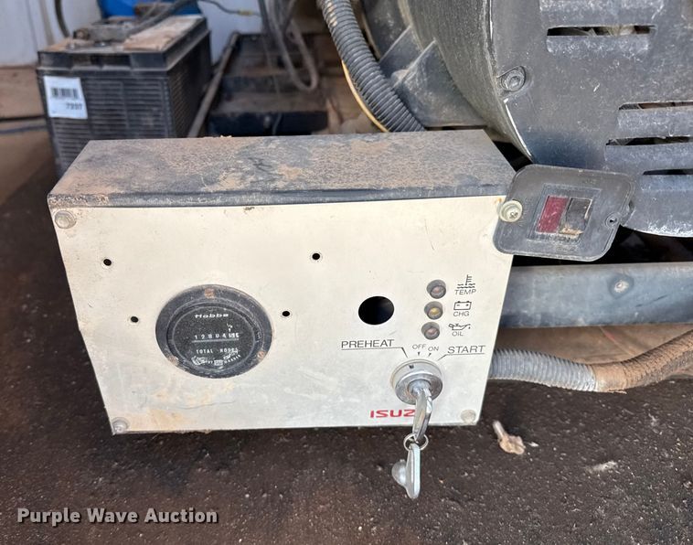 image for item EP2673 2003 CM enclosed cargo trailer