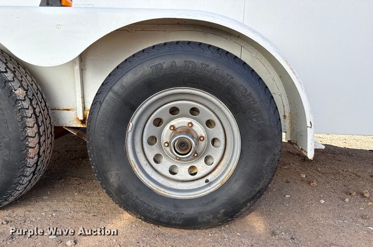 image for item EP2673 2003 CM enclosed cargo trailer