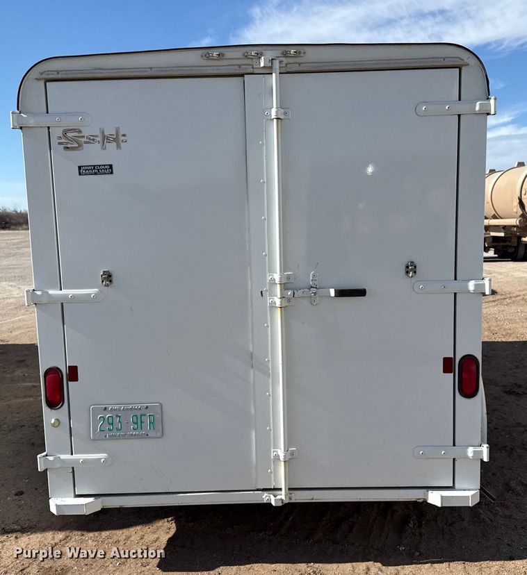 image for item EP2674 2003 S&H enclosed cargo trailer