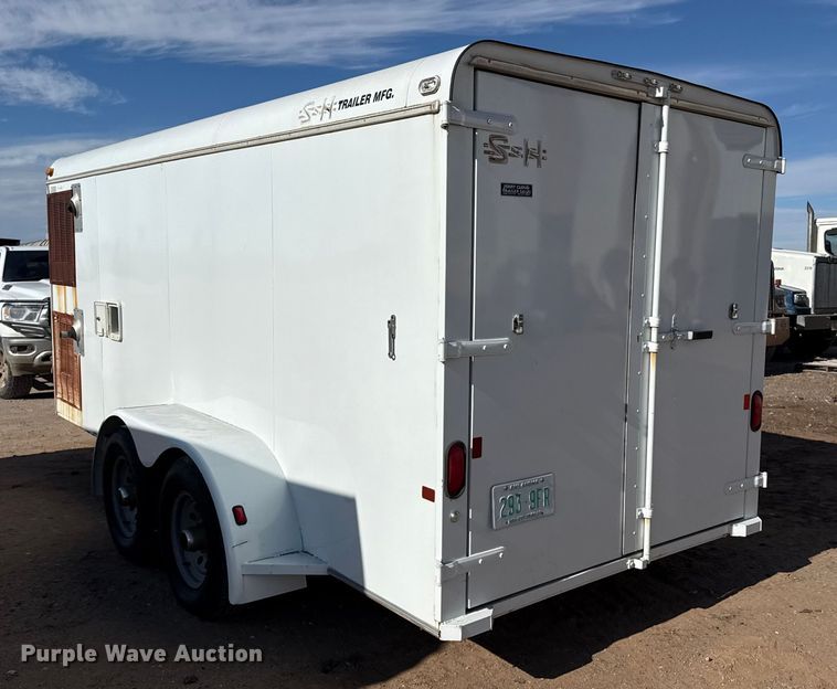 image for item EP2674 2003 S&H enclosed cargo trailer