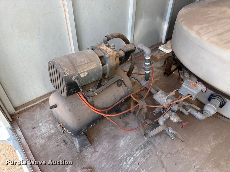 image for item EP2674 2003 S&H enclosed cargo trailer