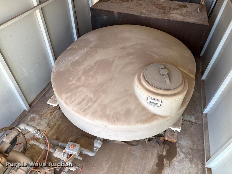 image for item EP2674 2003 S&H enclosed cargo trailer