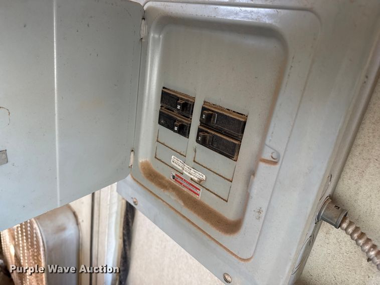 image for item EP2674 2003 S&H enclosed cargo trailer