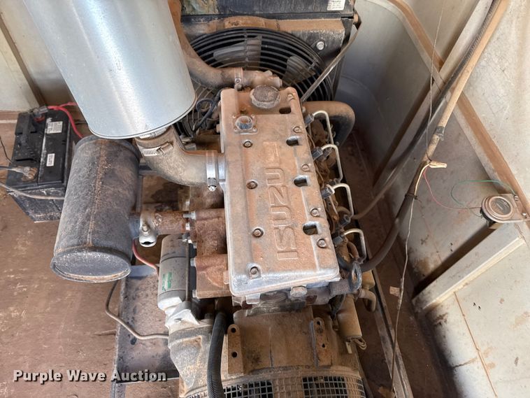 image for item EP2674 2003 S&H enclosed cargo trailer