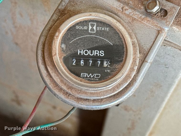 image for item EP2674 2003 S&H enclosed cargo trailer