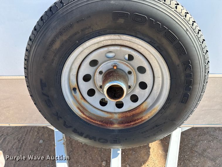 image for item EP2674 2003 S&H enclosed cargo trailer