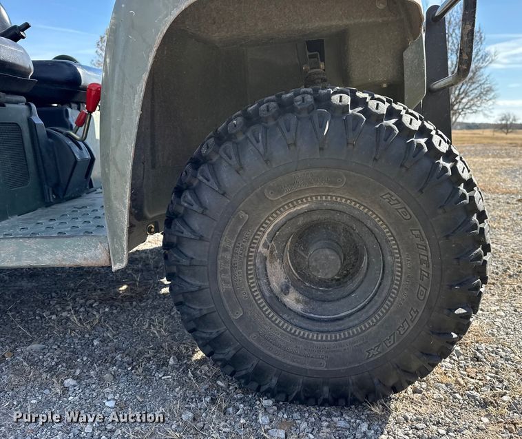 image for item EP2676 2000 John Deere Trail Gator utility vehicle