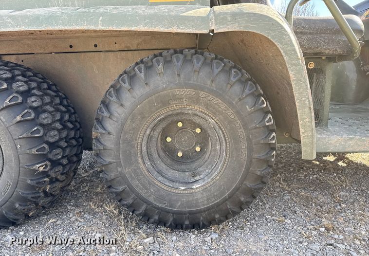 image for item EP2676 2000 John Deere Trail Gator utility vehicle