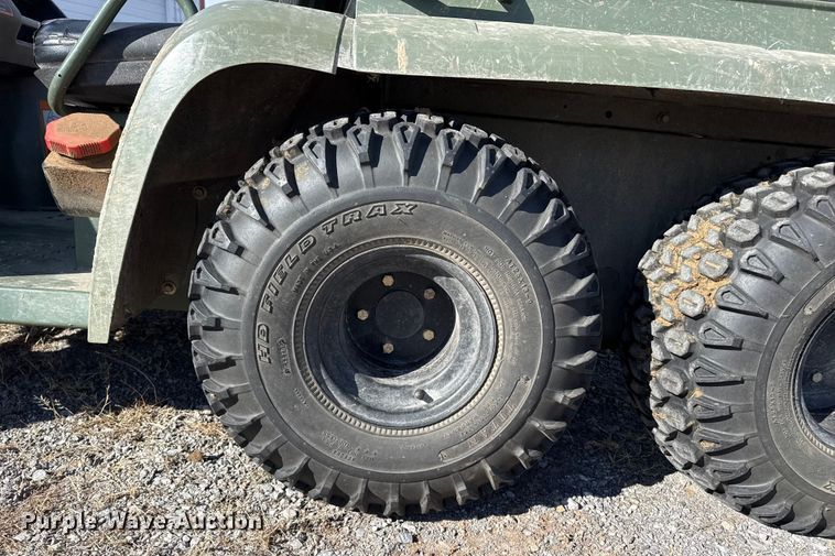 image for item EP2676 2000 John Deere Trail Gator utility vehicle