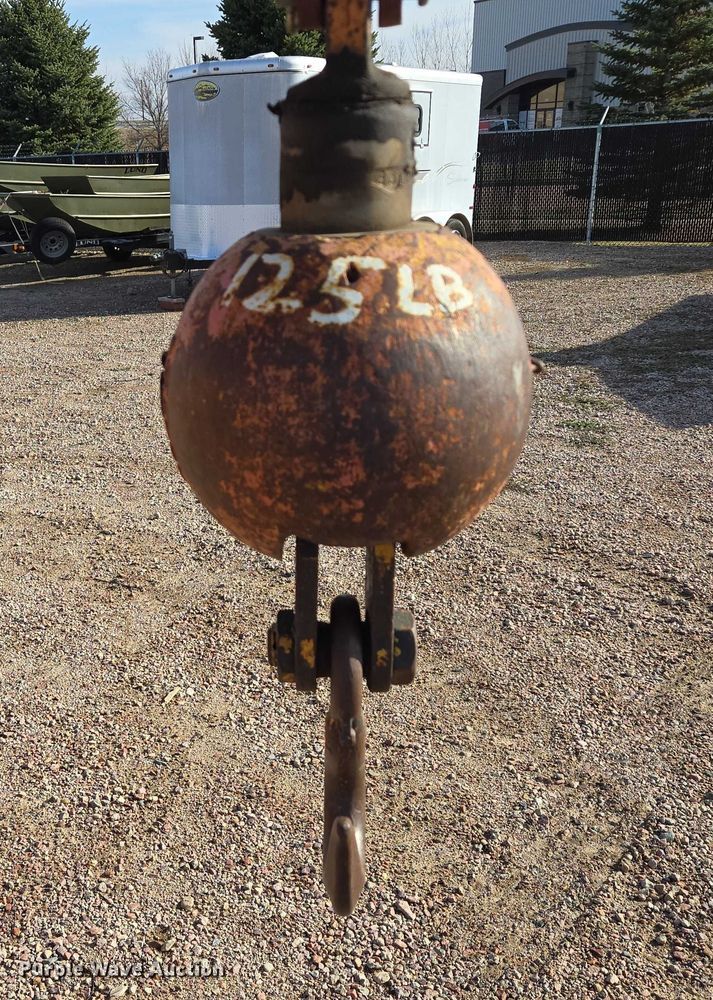 image for item ES2558 1972 Grove TMS100 crane