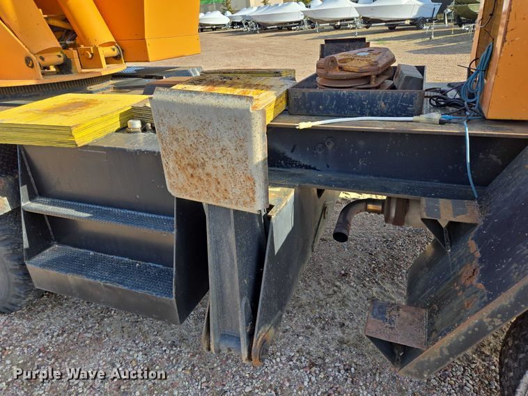 image for item ES2558 1972 Grove TMS100 crane