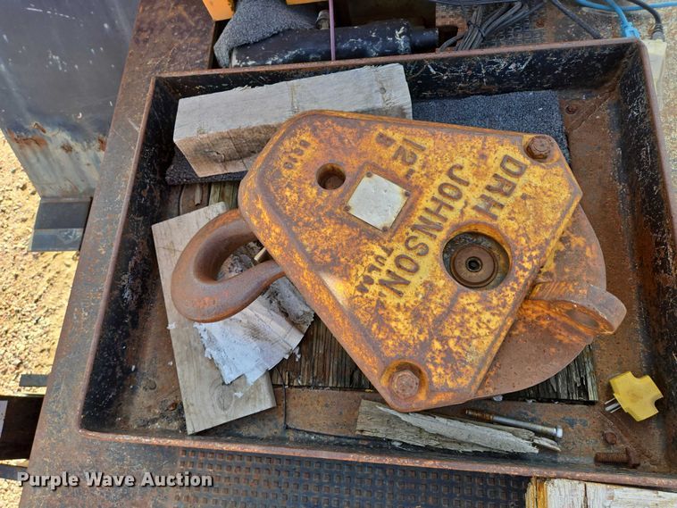 image for item ES2558 1972 Grove TMS100 crane