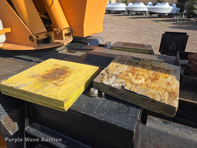 image for item ES2558 1972 Grove TMS100 crane