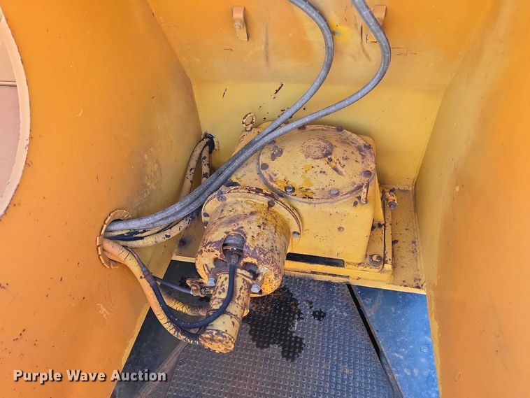 image for item ES2558 1972 Grove TMS100 crane