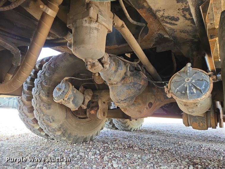 image for item ES2558 1972 Grove TMS100 crane