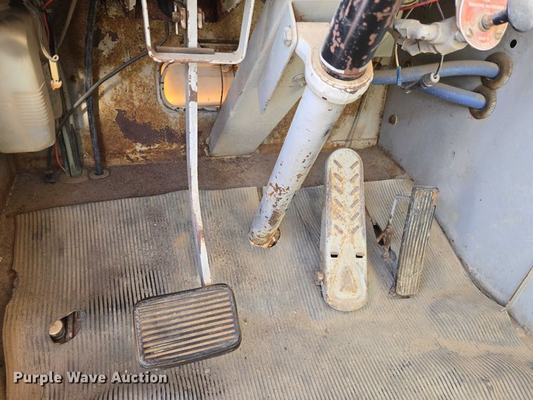 image for item ES2558 1972 Grove TMS100 crane