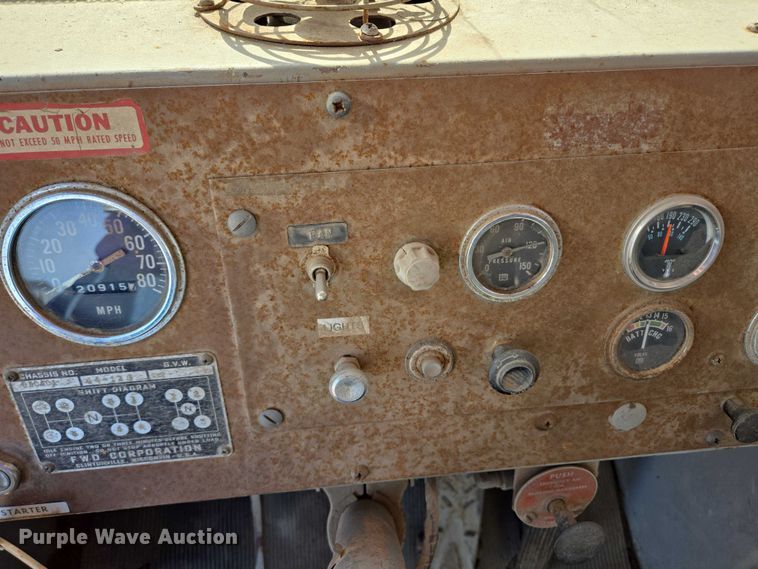 image for item ES2558 1972 Grove TMS100 crane