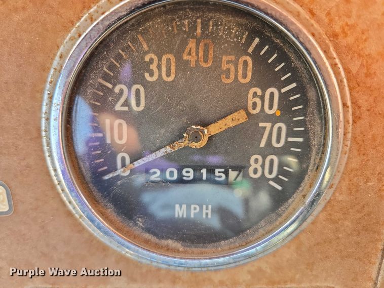 image for item ES2558 1972 Grove TMS100 crane