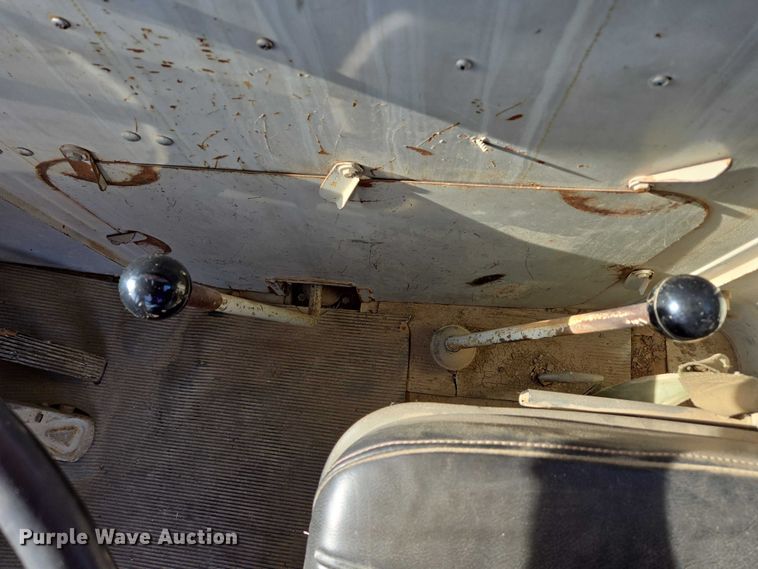 image for item ES2558 1972 Grove TMS100 crane