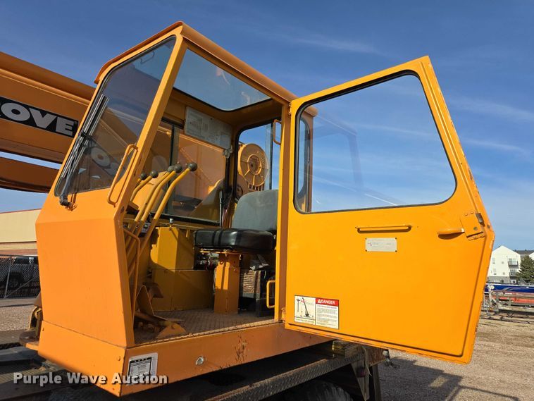 image for item ES2558 1972 Grove TMS100 crane