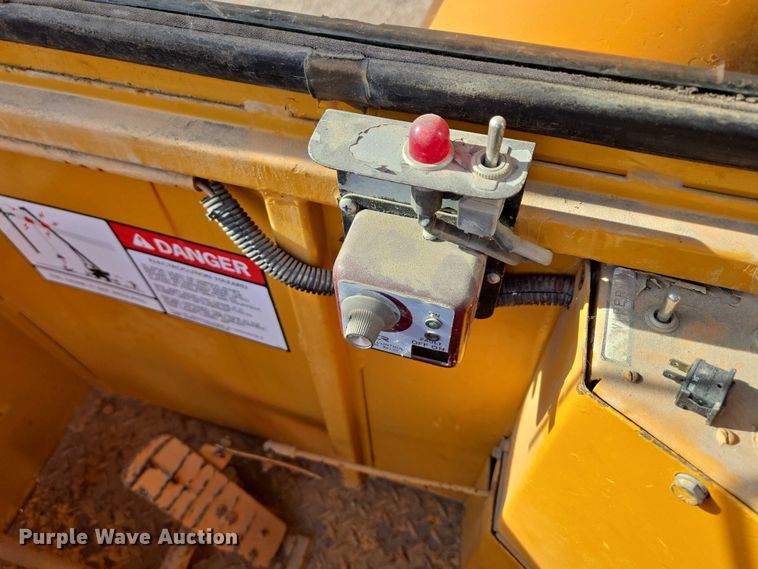 image for item ES2558 1972 Grove TMS100 crane