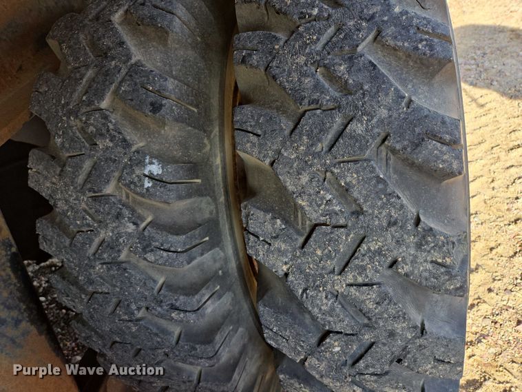 image for item ES2558 1972 Grove TMS100 crane