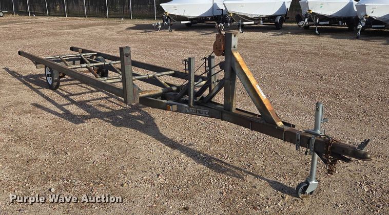 image for item ES2559 1997 B&M Haul Rite boat trailer