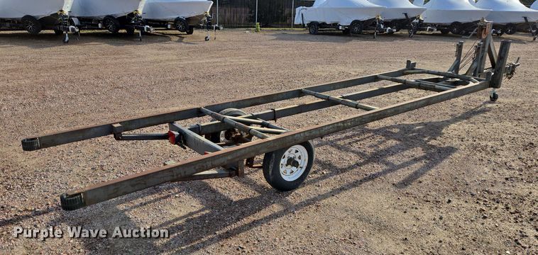 image for item ES2559 1997 B&M Haul Rite boat trailer