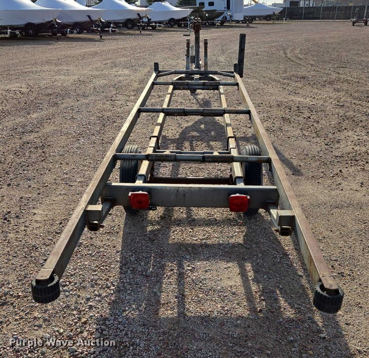 image for item ES2559 1997 B&M Haul Rite boat trailer