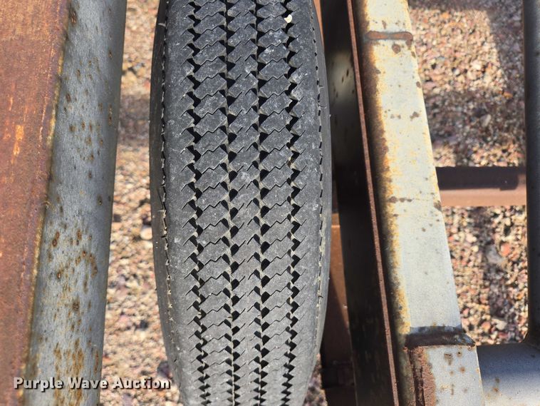 image for item ES2559 1997 B&M Haul Rite boat trailer