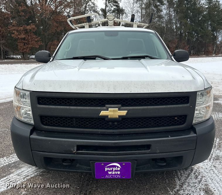 image for item ES2592 2012 Chevrolet Silverado 1500 pickup truck