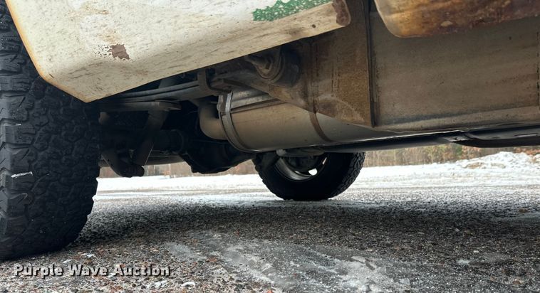 image for item ES2592 2012 Chevrolet Silverado 1500 pickup truck