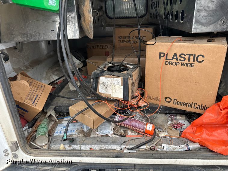 image for item ES2592 2012 Chevrolet Silverado 1500 pickup truck