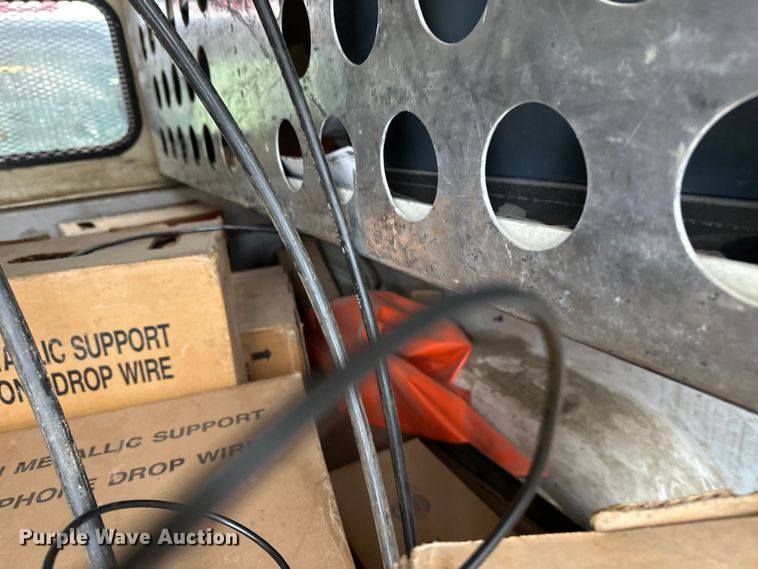 image for item ES2592 2012 Chevrolet Silverado 1500 pickup truck