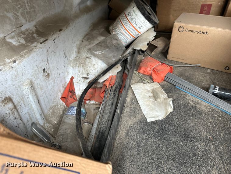 image for item ES2592 2012 Chevrolet Silverado 1500 pickup truck