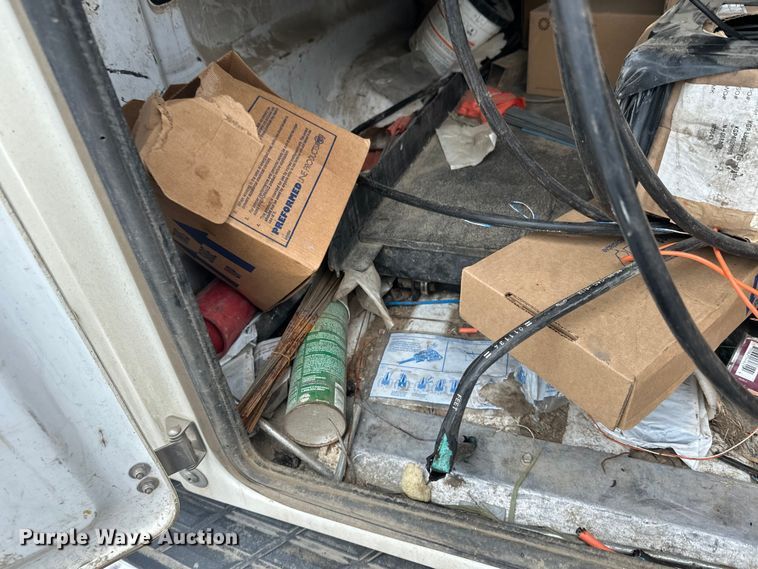 image for item ES2592 2012 Chevrolet Silverado 1500 pickup truck