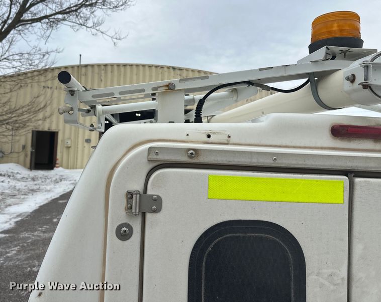 image for item ES2592 2012 Chevrolet Silverado 1500 pickup truck