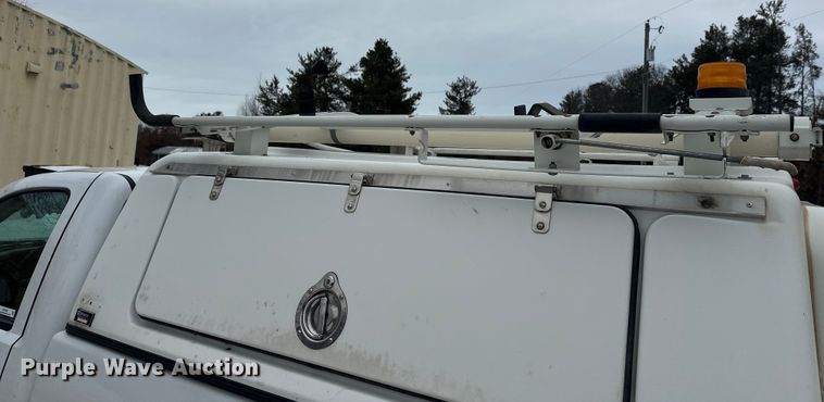 image for item ES2592 2012 Chevrolet Silverado 1500 pickup truck