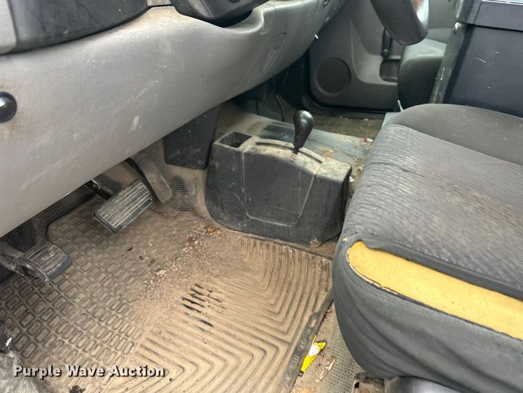 image for item ES2592 2012 Chevrolet Silverado 1500 pickup truck