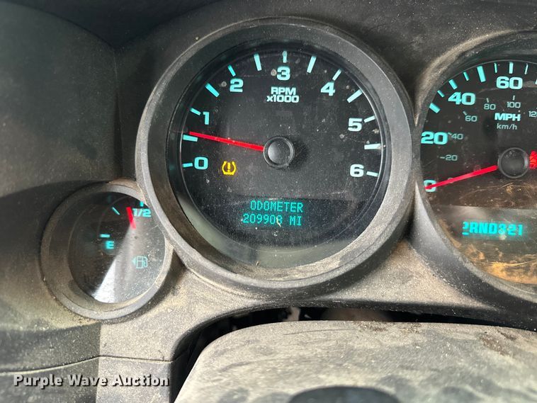 image for item ES2592 2012 Chevrolet Silverado 1500 pickup truck