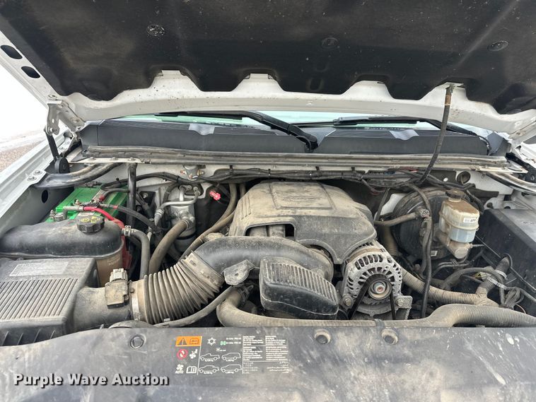 image for item ES2592 2012 Chevrolet Silverado 1500 pickup truck