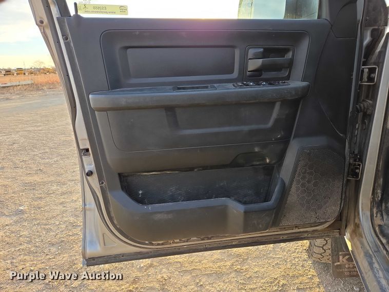 image for item ES2659 2020 RAM 3500HD Crew Cab pickup truck