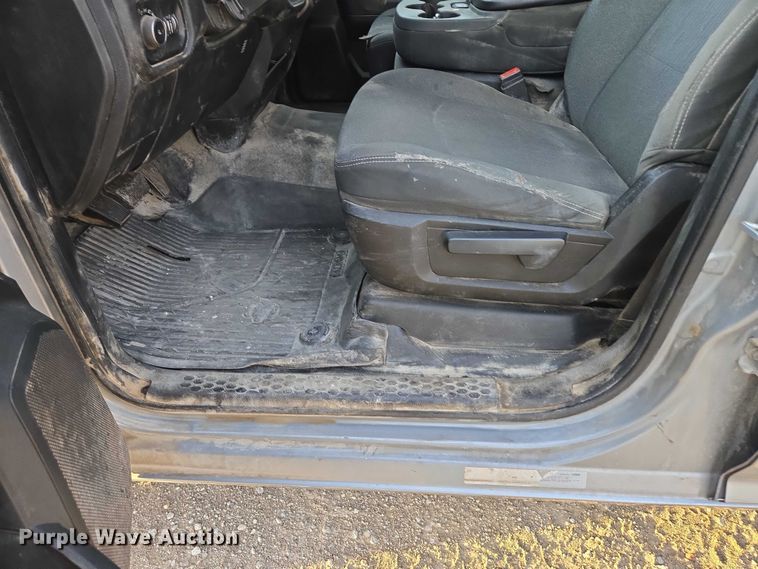 image for item ES2659 2020 RAM 3500HD Crew Cab pickup truck